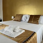 Genova Gold Rooms
