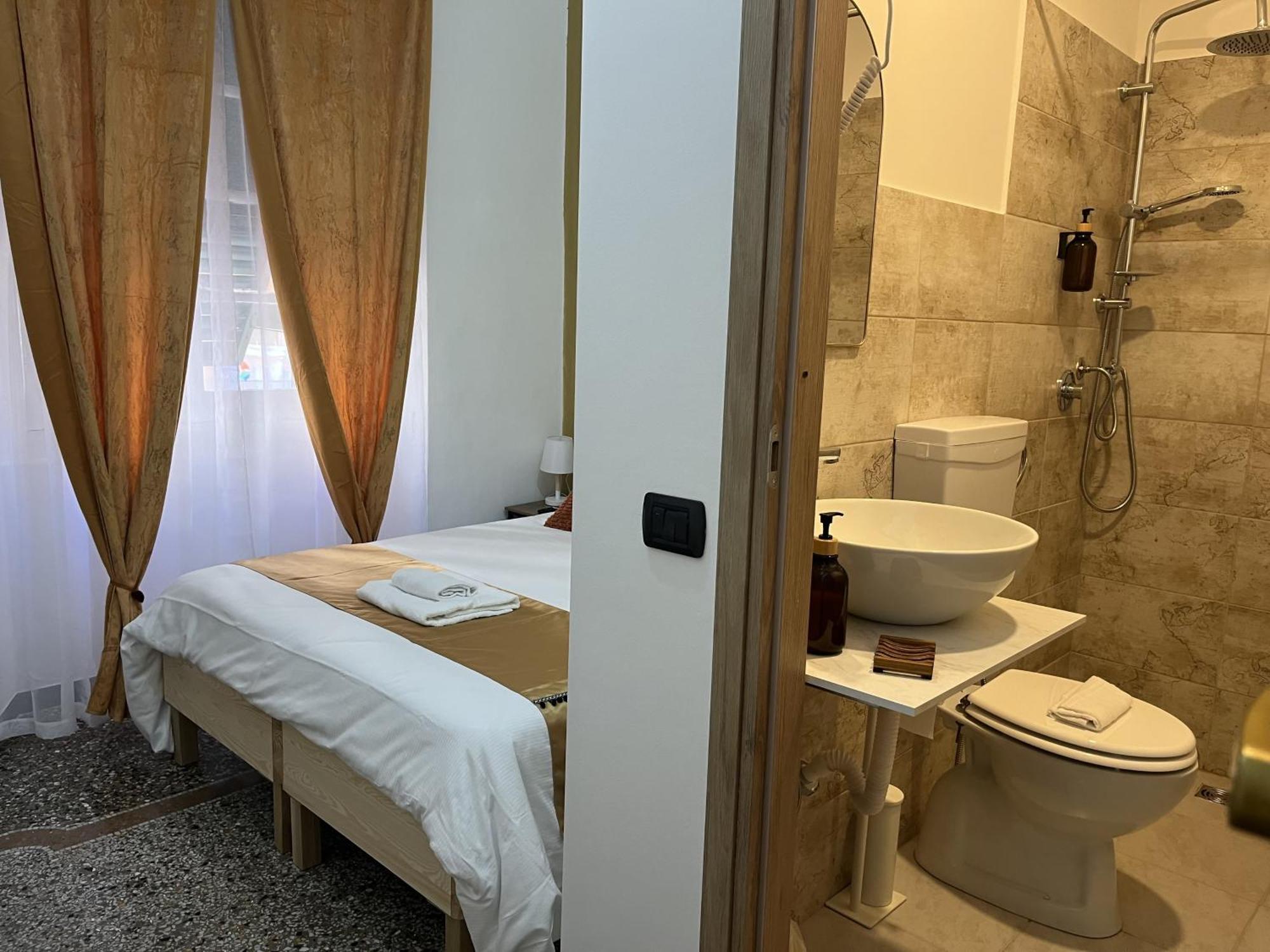 Gold Guest house Genoa
