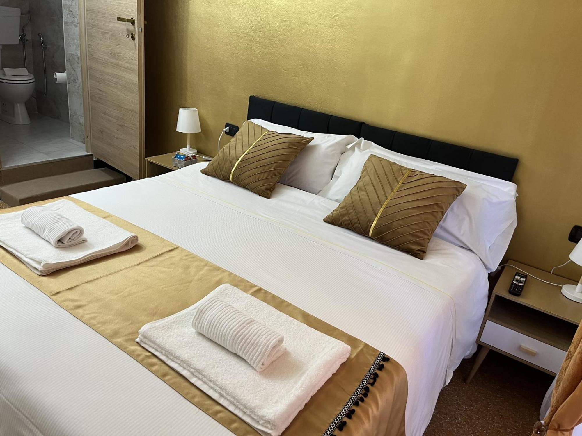 Guest house Gold *